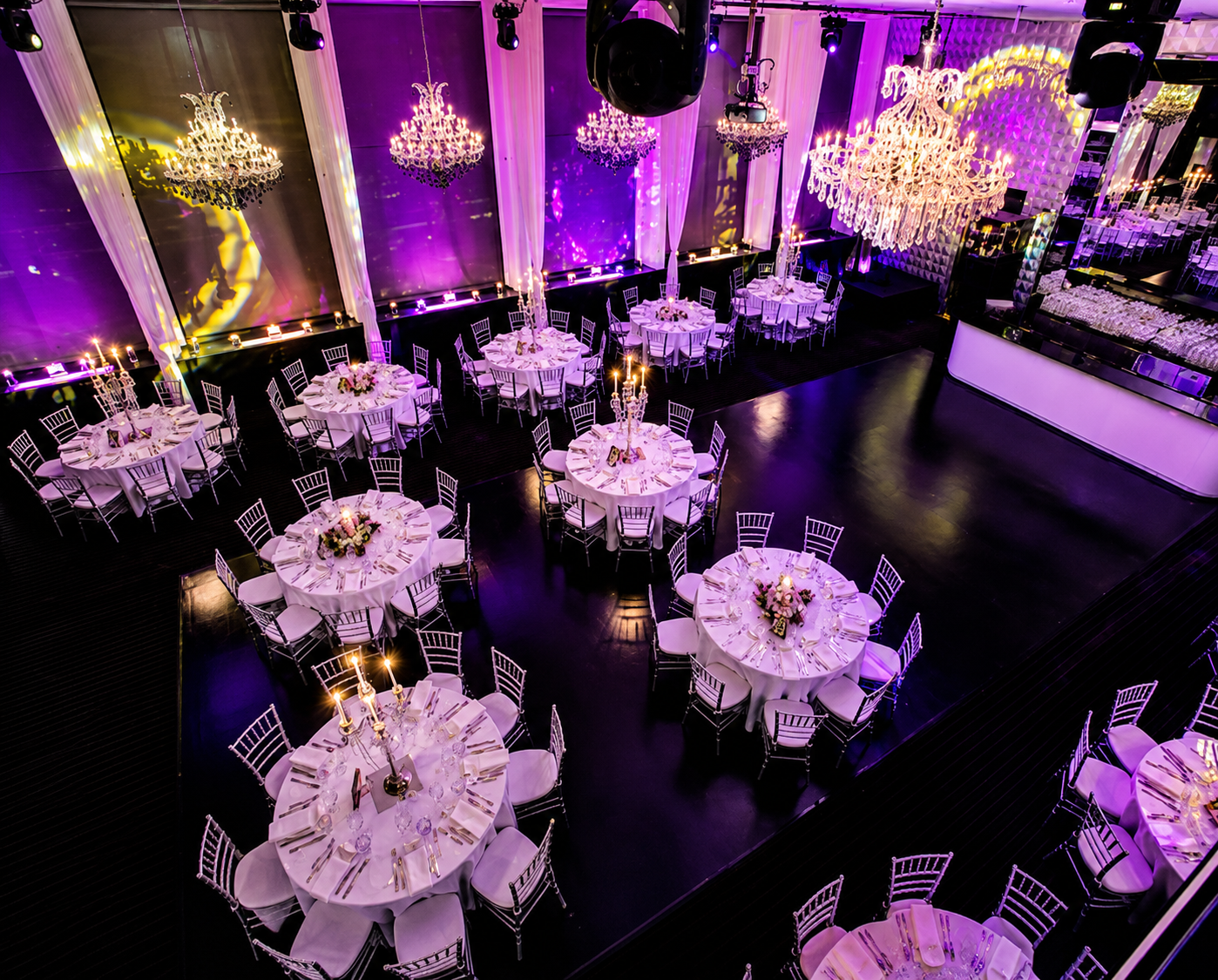 The Wedding Timeline That Keeps Everyone Dancing
